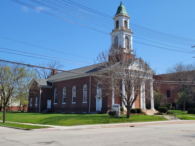 15615 Chagrin Blvd, Shaker Heights, OH for rent - Building Photo - Image 1 of 4