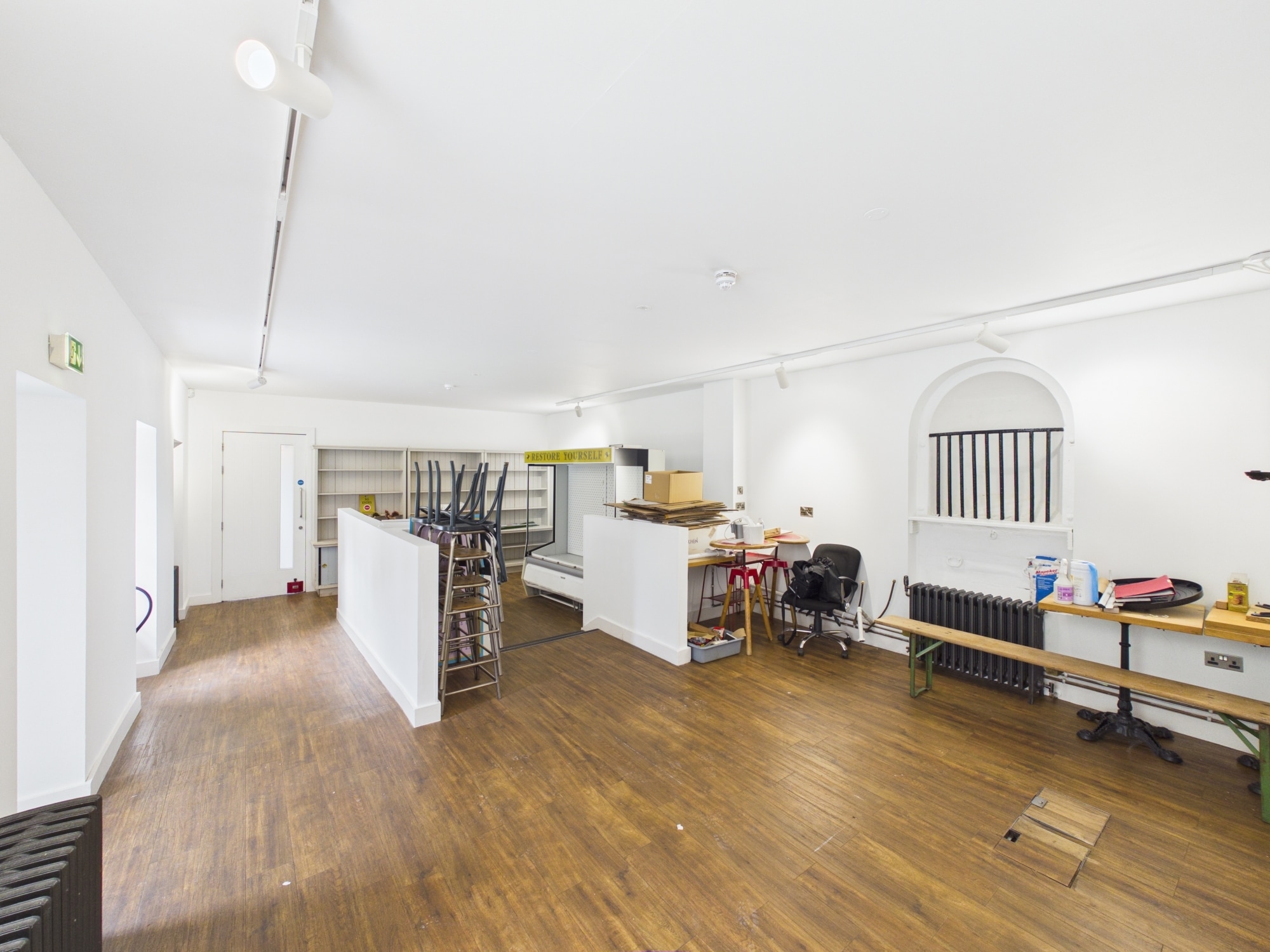 Dalkeith Country Park, Dalkeith to rent Interior Photo- Image 1 of 2