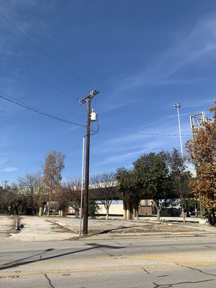 811 Main ave, San Antonio, TX for sale - Primary Photo - Image 1 of 1