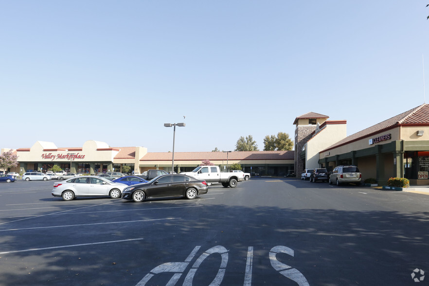 1101-1313 Los Angeles Ave, Simi Valley, CA for sale - Primary Photo - Image 1 of 1