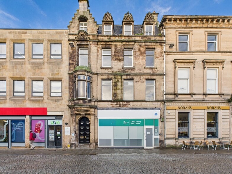 147-149 High St, Elgin to rent - Primary Photo - Image 1 of 6