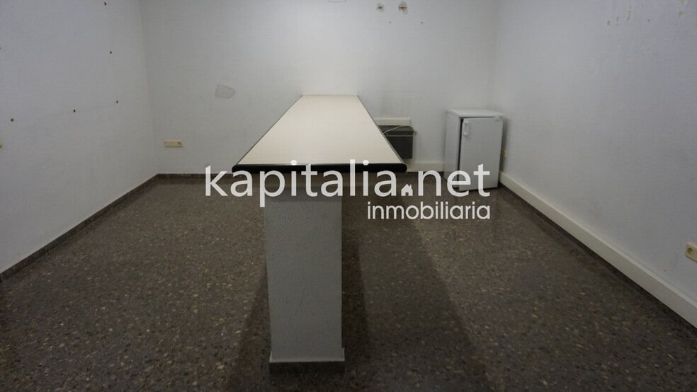 Retail in Ontinyent, Valencia to rent - Interior Photo - Image 2 of 15