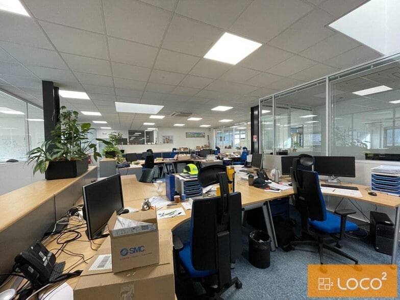2-3 Allée De Longueterre, Montrabé to rent - Building Photo - Image 2 of 11