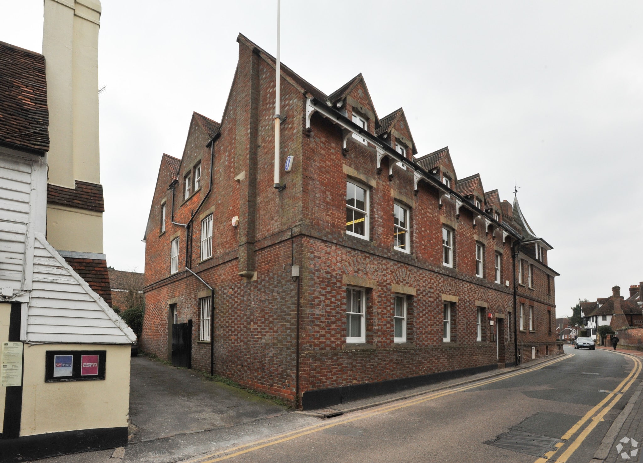 16 East St, Tonbridge for sale Primary Photo- Image 1 of 1