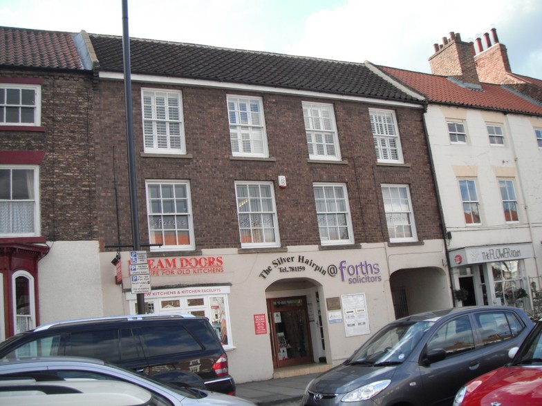 21-21A High St, Yarm for rent - Primary Photo - Image 1 of 1