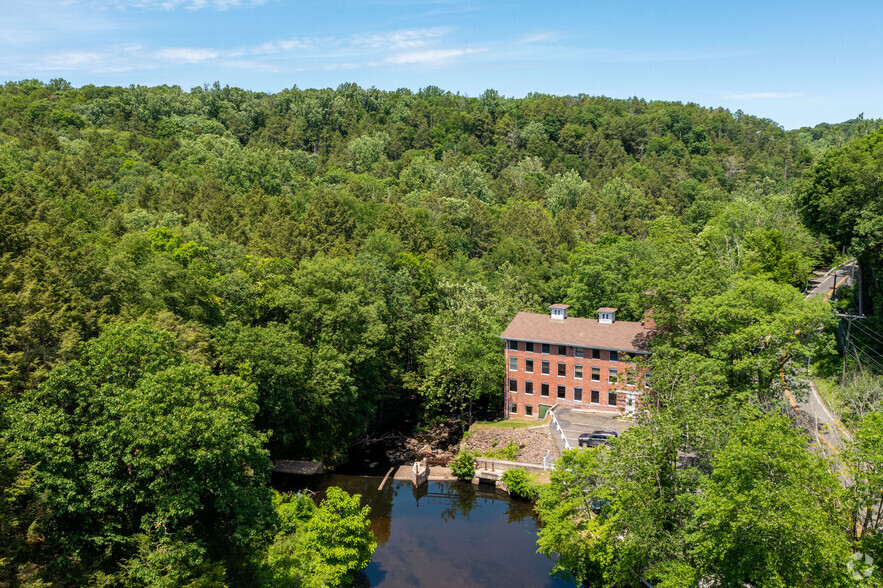 27 Glen Rd, Sandy Hook, CT for rent - Aerial - Image 3 of 5