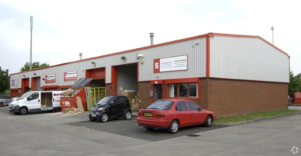 Moorhouse Av, Leeds, LS11 8HA UK