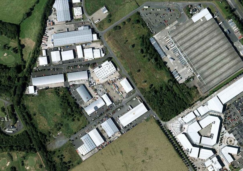 3 Plasketts Close, Antrim to rent - Aerial - Image 3 of 3
