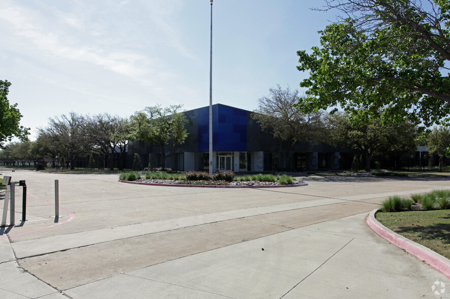 3000 Skyline Dr, Mesquite, TX for sale - Primary Photo - Image 1 of 1