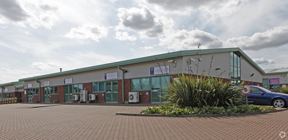 Cromar Way, Chelmsford for sale - Primary Photo - Image 1 of 1