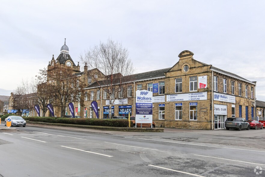 Leeds Rd, Huddersfield for sale - Primary Photo - Image 1 of 1