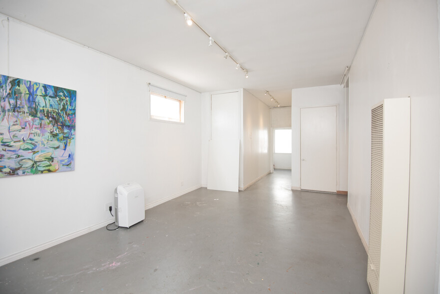 5629 W Adams Blvd, Los Angeles, CA for rent - Interior Photo - Image 3 of 16