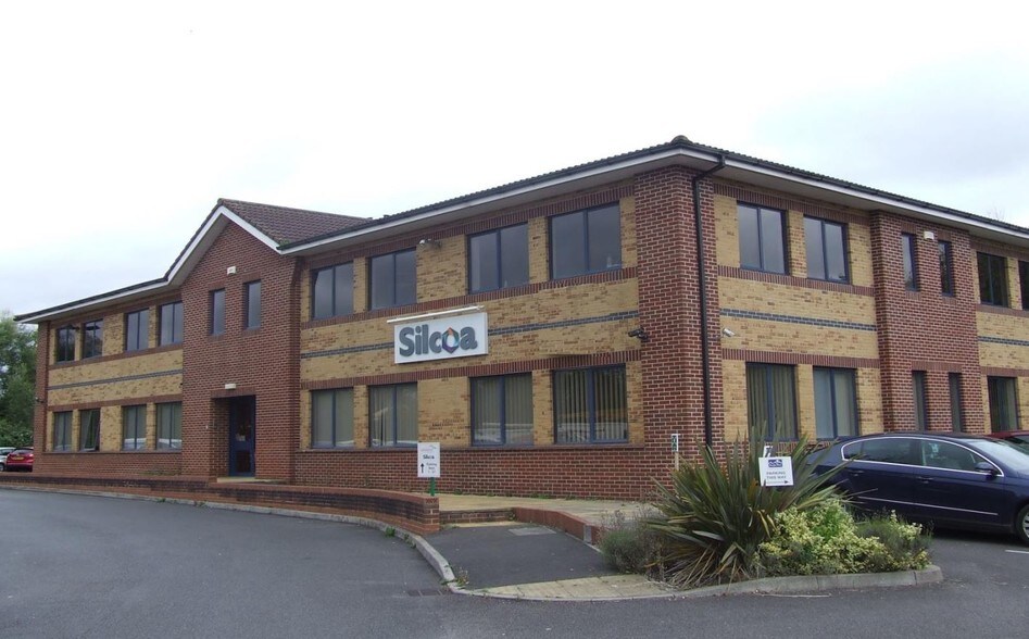 Canal Rd, Trowbridge for sale - Primary Photo - Image 1 of 1