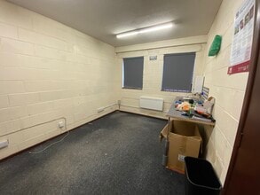 541 Blandford Rd, Poole to rent Interior Photo- Image 2 of 2