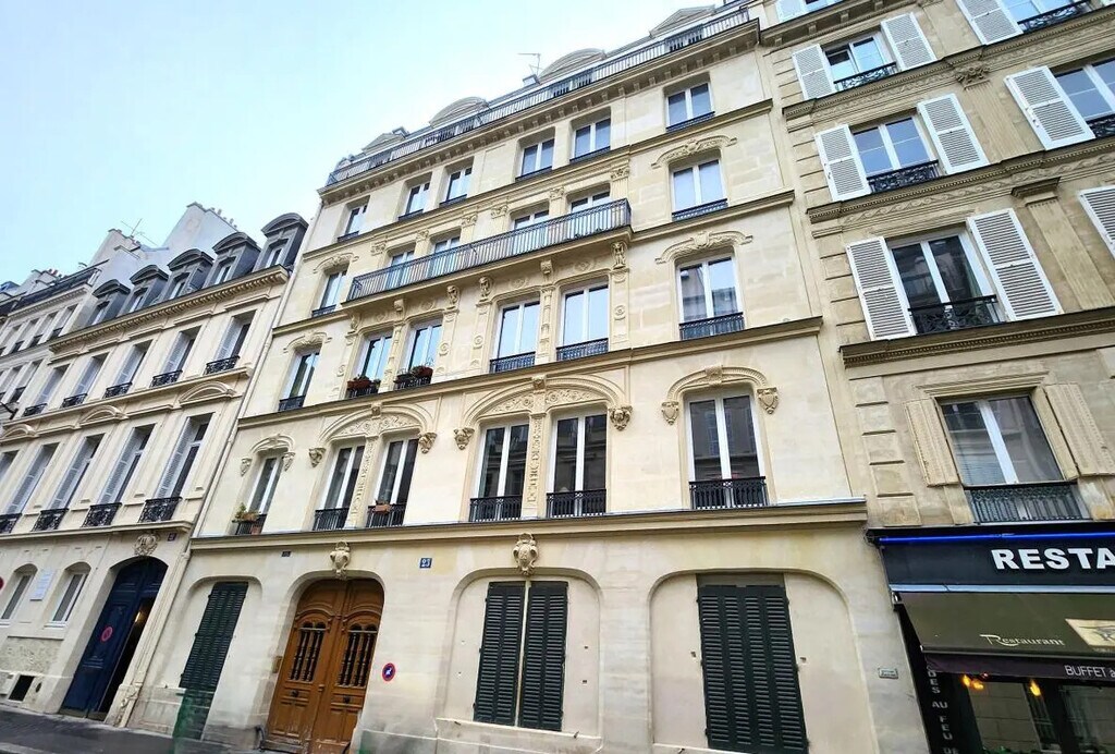 Location Bureaux 120 m² - Photo 1