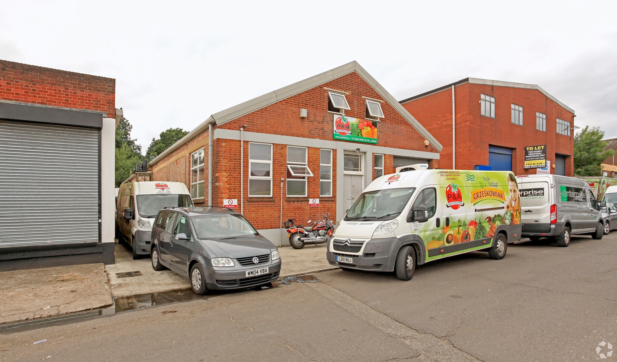 157 Dukes Rd, London for sale Primary Photo- Image 1 of 1