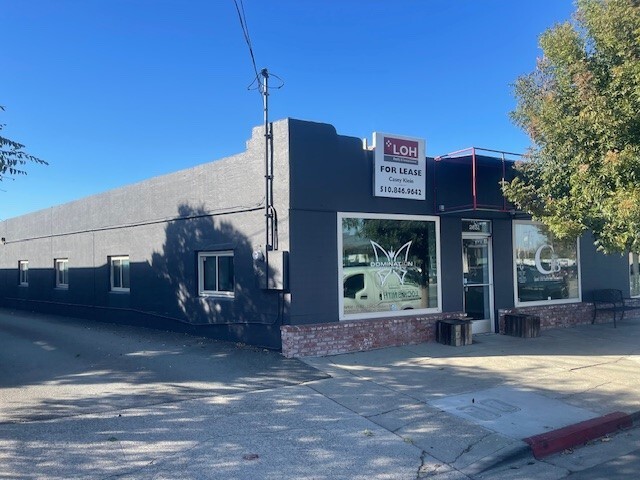 2631 N Main St, Walnut Creek, CA for rent - Building Photo - Image 1 of 6