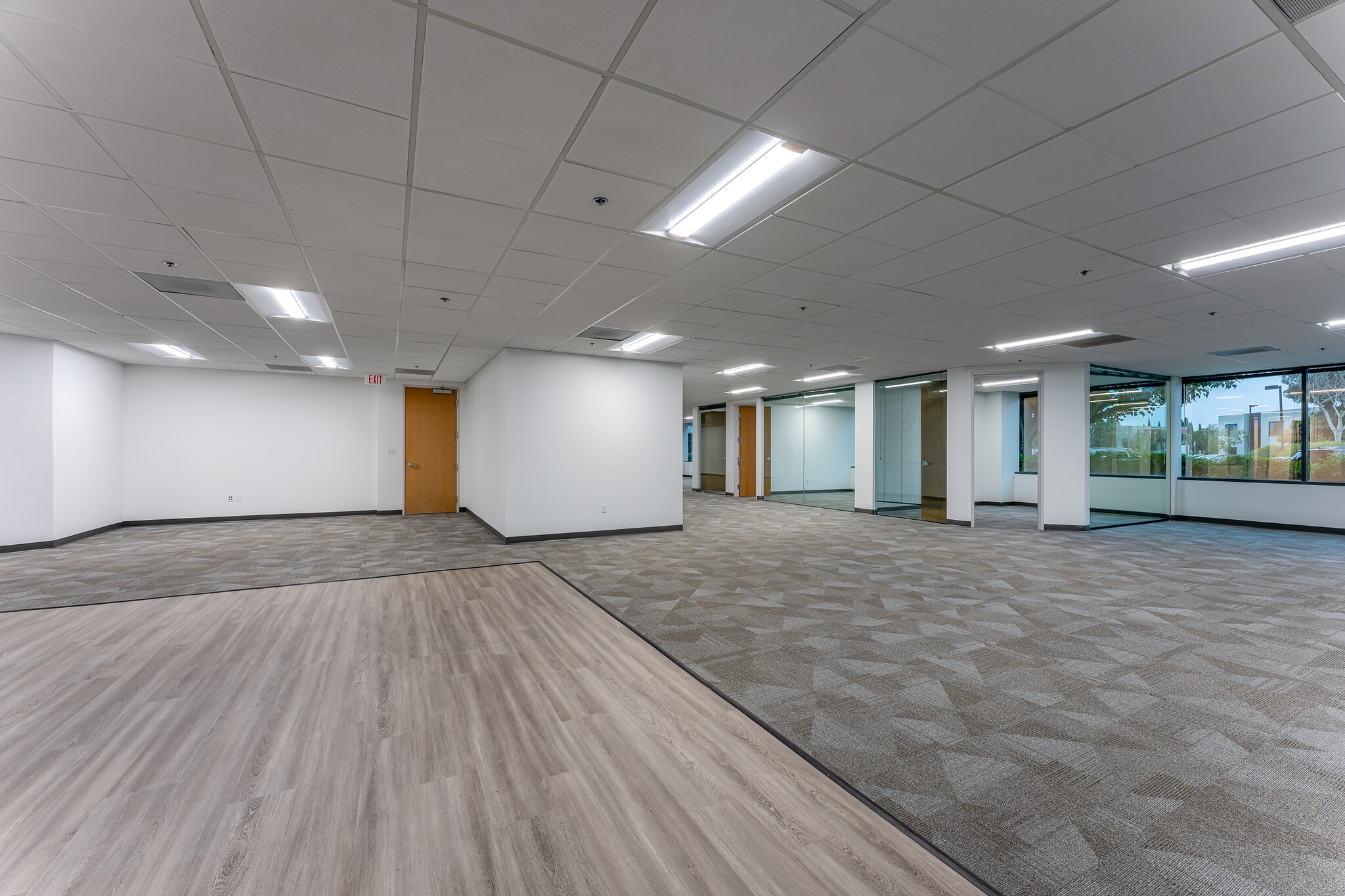 5963 La Place Ct, Carlsbad, CA to rent Interior Photo- Image 1 of 5