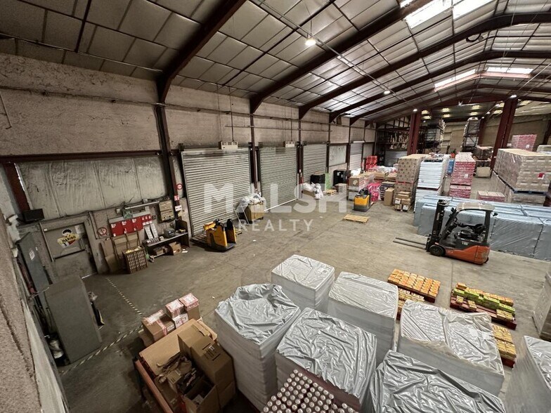 Light Industrial in Châteauvilain to rent - Interior Photo - Image 3 of 22