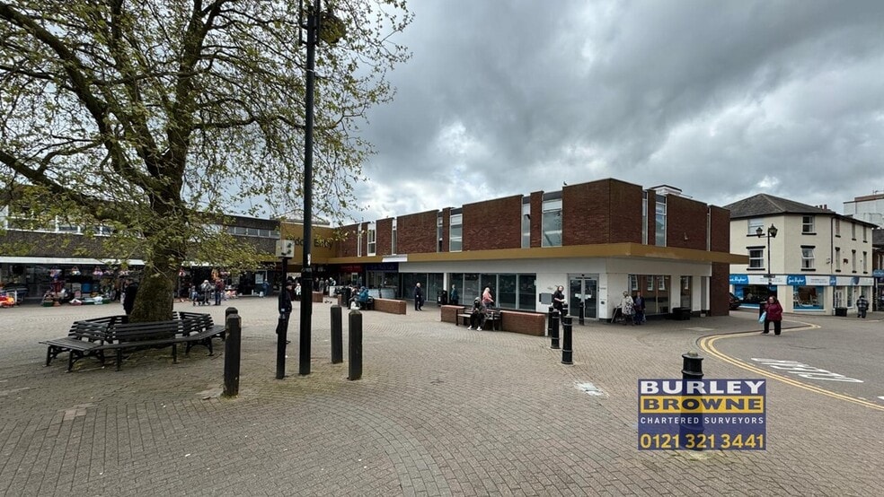 Market Pl, Tamworth to rent - Building Photo - Image 3 of 5