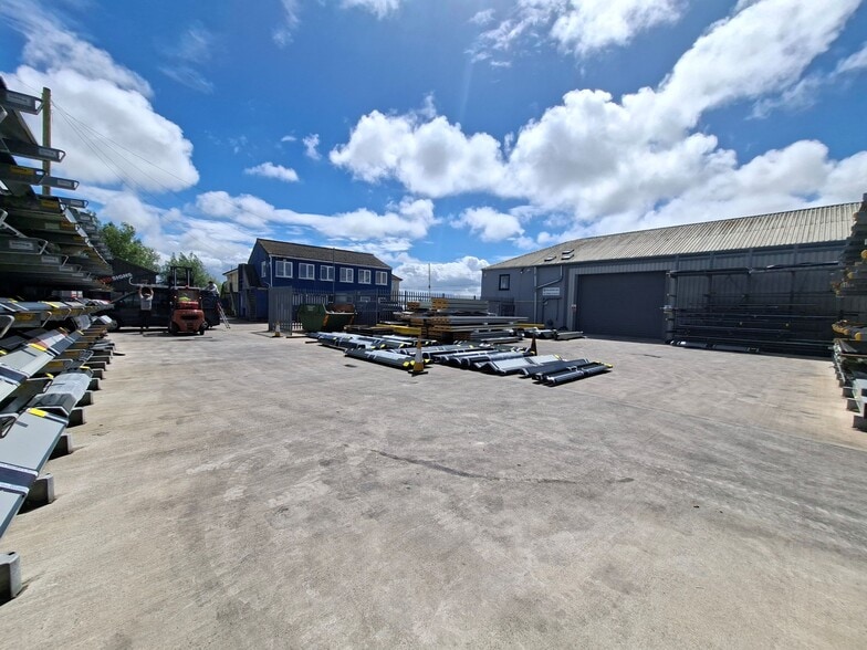 Mendip Rd, Axbridge to rent - Building Photo - Image 3 of 3