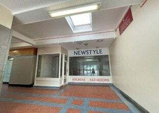 7 Provost Watt Dr, Aberdeen to rent Interior Photo- Image 1 of 3