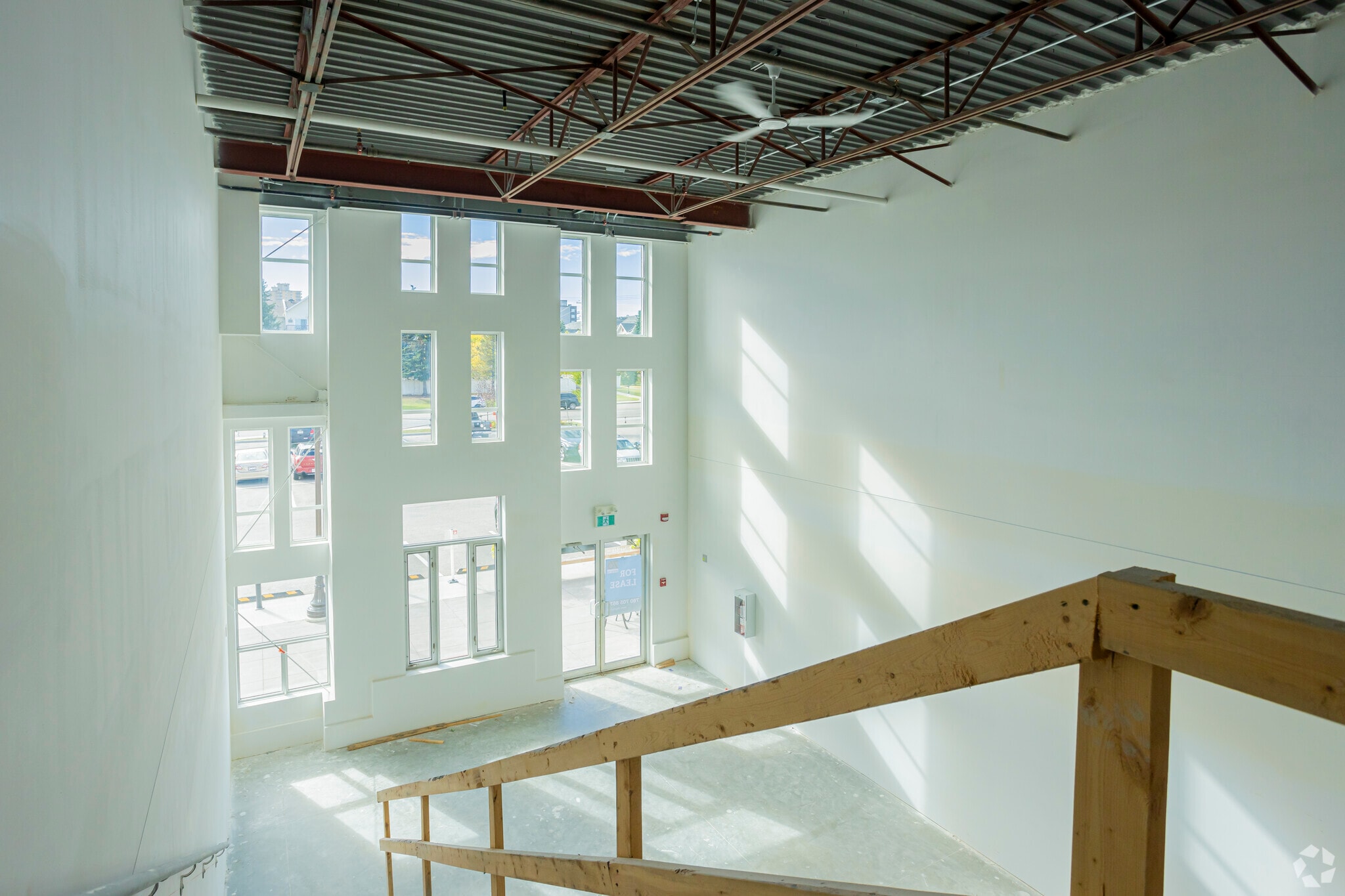 10704 120 St NW, Edmonton, AB to rent Interior Photo- Image 1 of 3