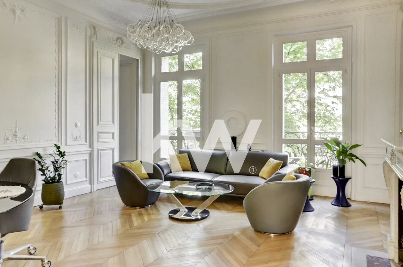 Paris, PAR 75008 - Unit 01 -  - Interior Photo - Image 1 of 7