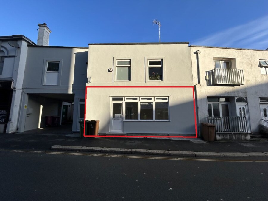 5 Beaumont Rd, Plymouth to rent Building Photo- Image 1 of 4