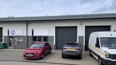 22 Carlton Rd, South Croydon to rent Building Photo- Image 1 of 1