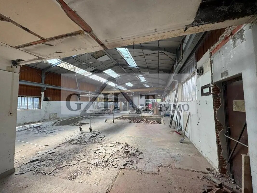Industrial in Chennevières-sur-Marne for sale Building Photo- Image 1 of 3