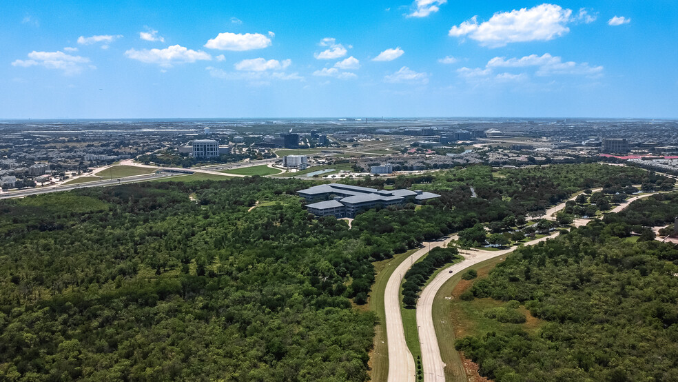 5959 Las Colinas Blvd, Irving, TX for sale - Building Photo - Image 3 of 6