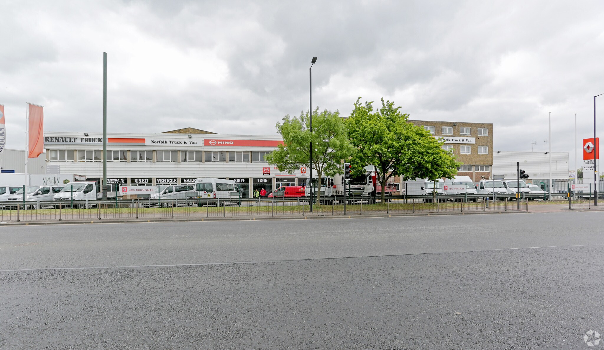 1079-1131 Mollison Ave, Enfield for sale Primary Photo- Image 1 of 1