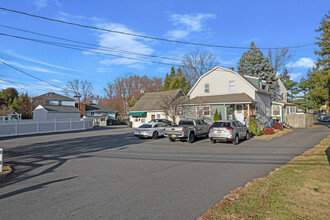 307 Oak Tree Ave, South Plainfield, NJ for sale Building Photo- Image 1 of 35