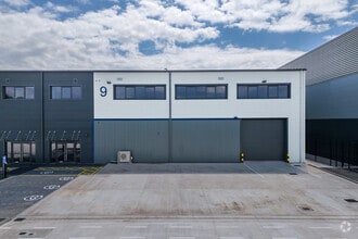 Old Walsall Rd, Birmingham to rent Building Photo- Image 1 of 10