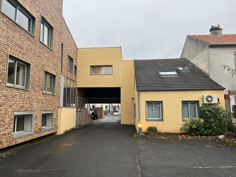 2 Bis Rue Des Coquelicots, Longjumeau for sale - Building Photo - Image 3 of 9