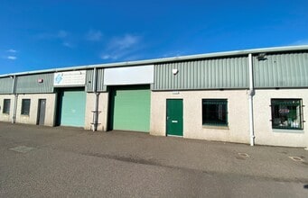 Whitemyres Av, Aberdeen to rent Building Photo- Image 1 of 2