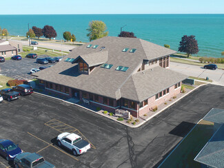 More details for 980 Maritime Dr, Manitowoc, WI - Office for Rent