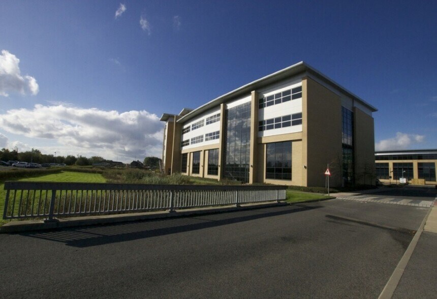 4 Benton Ln, Newcastle Upon Tyne to rent - Building Photo - Image 1 of 2