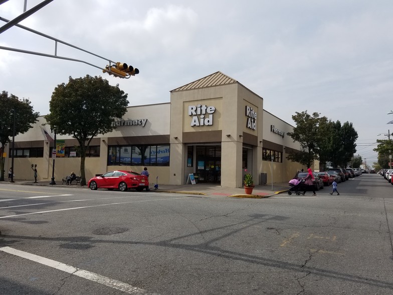 471 Broadway, Bayonne, NJ for sale - Building Photo - Image 1 of 1