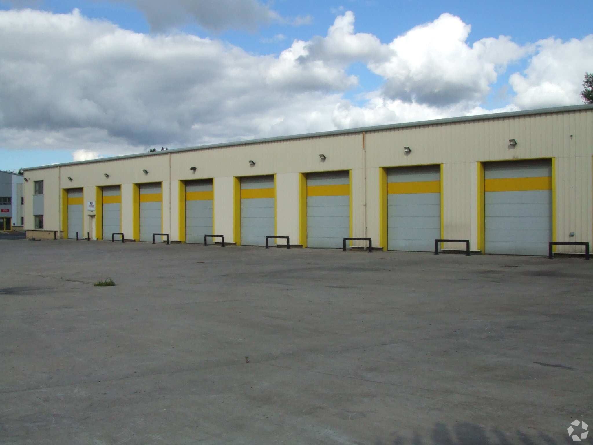 Fir St, Heywood to rent Primary Photo- Image 1 of 4