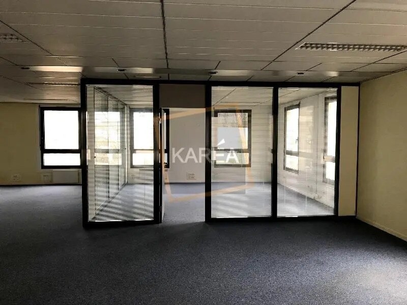Office in Lognes to rent Interior Photo- Image 1 of 6