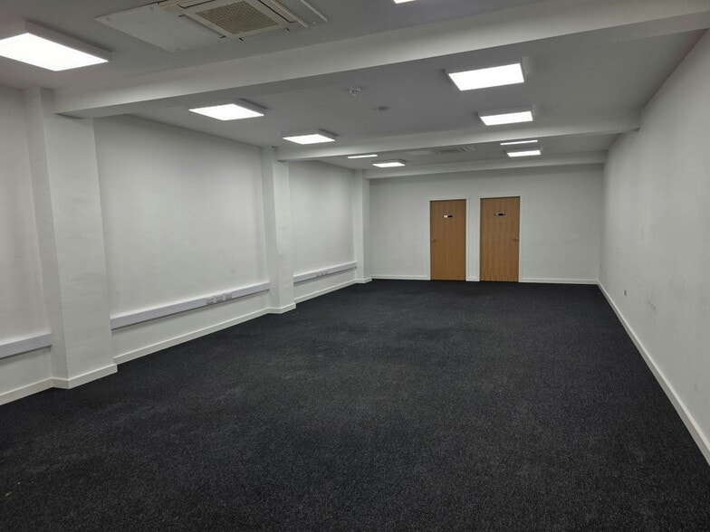 Burrwood Way, Halifax for sale - Building Photo - Image 3 of 7