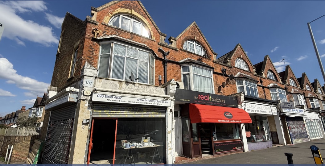 137 Kingston Rd, New Malden to rent Primary Photo- Image 1 of 2