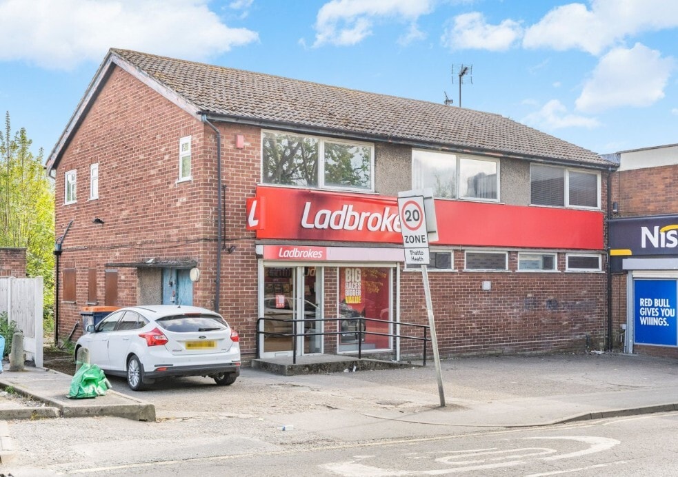 Elephant Ln, St Helens for sale Primary Photo- Image 1 of 1