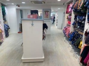 14 River St, Truro to rent Interior Photo- Image 2 of 2