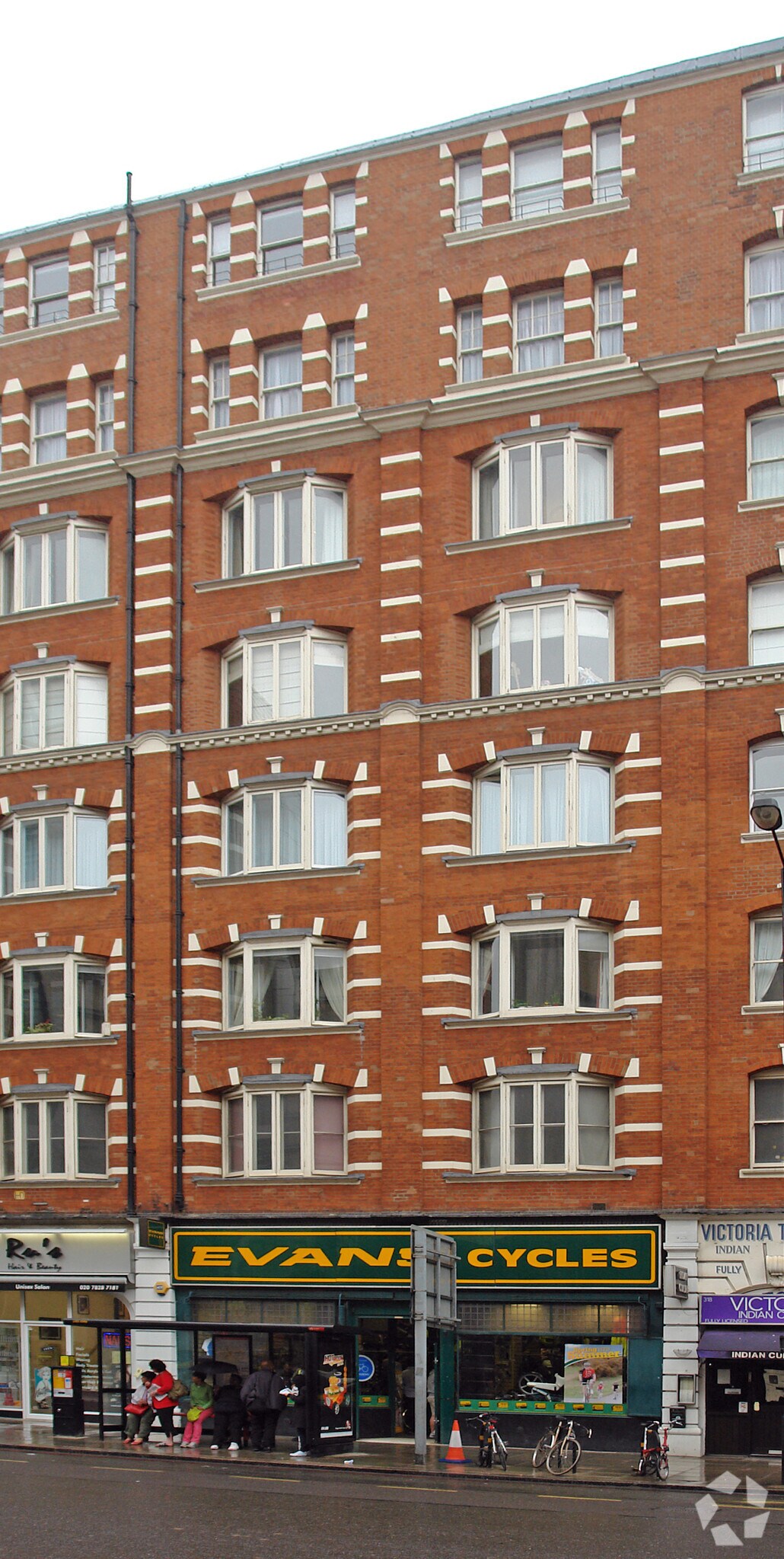 320-320B Vauxhall Bridge Rd, London for sale Building Photo- Image 1 of 1