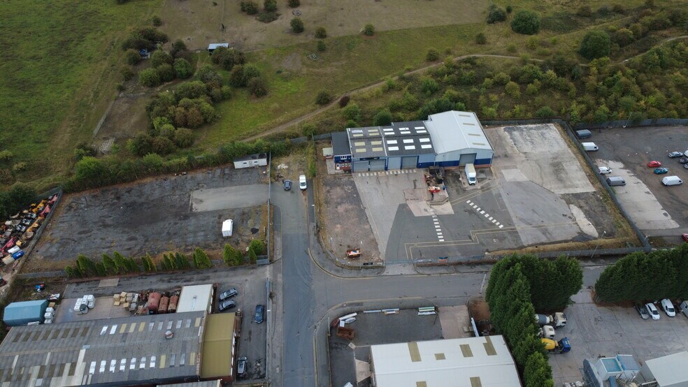 Govan Rd, Stoke On Trent to rent - Building Photo - Image 1 of 17