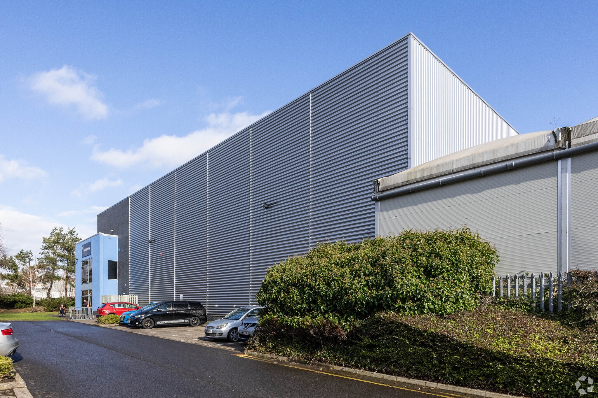 Kingfisher Blvd, Newcastle Upon Tyne for sale Primary Photo- Image 1 of 1