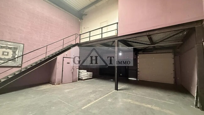 Vente Entrepôt 150 m²
